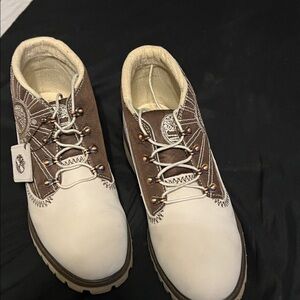 Timberland White and Brown Lace-Up Shoes